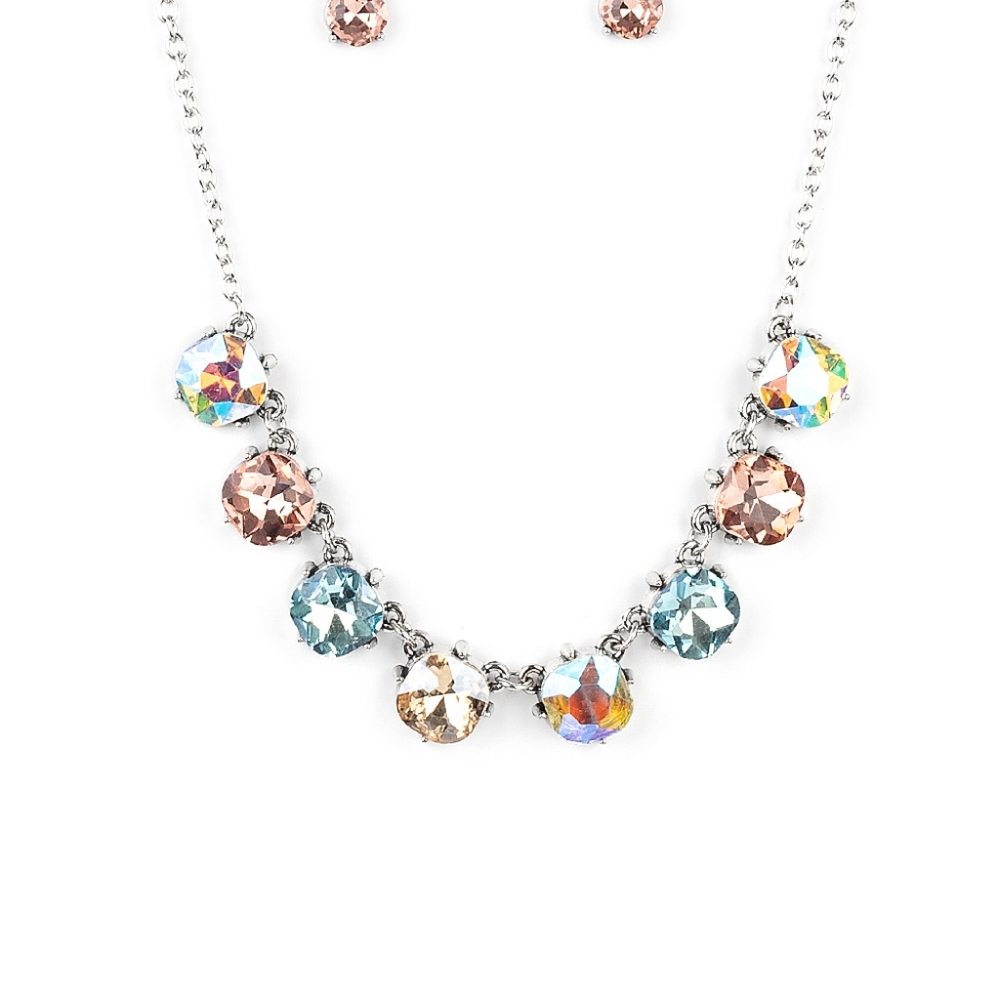 Paparazzi 2 necklace lot